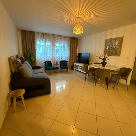 Proche De Centre-ville A 5 Minutes De La A Pied Apartment *