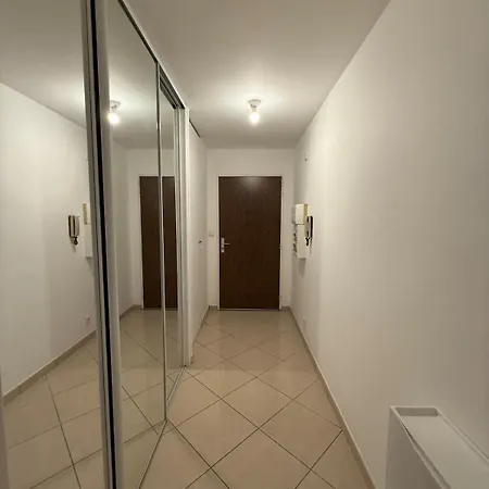 Proche De Centre-ville A 5 Minutes De La A Pied Apartment *